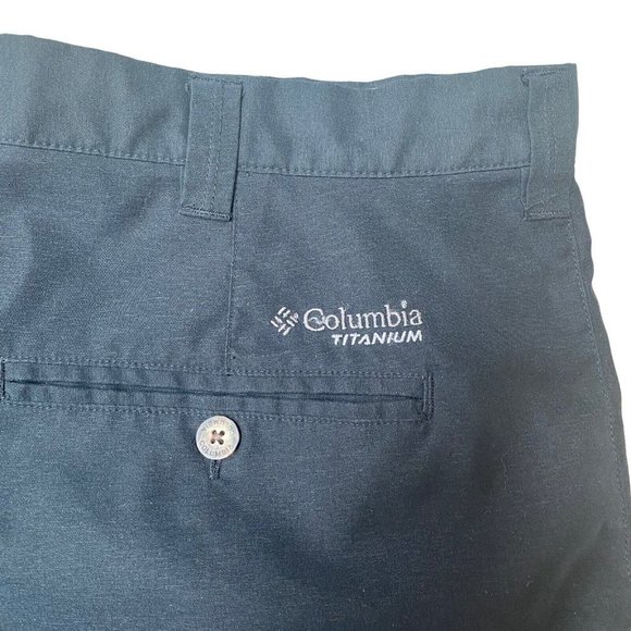Columbia Titanium Shorts Mens 42x10 Lightweight Stretch Black - Picture 5 of 6
